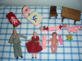 Diverses, älteres Zubehör Puppenhaus,Puppenstube Puppen usw