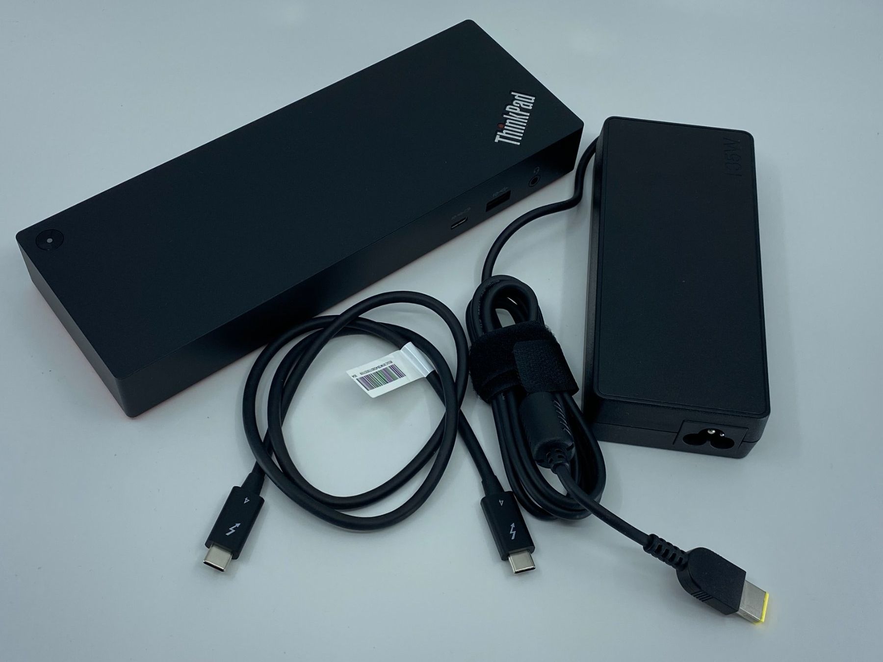 Lenovo Dockingstation: Lenovo ThinkPad Universal Thunderbolt 4 Dock 135W – Neu (gemäss Beschreibung) aus Langwiesen von Restposten-24