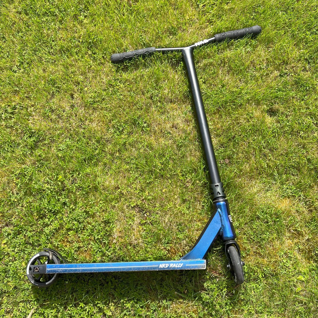 Kickboard: NKD Rally Stunt Scooter – Usato da Thalwil venduto da chr_v2l5