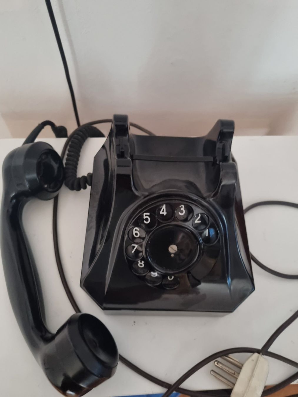 Téléphones: Antikes Drehscheibentelefon – D'occasion à Münchenstein par uflue 2