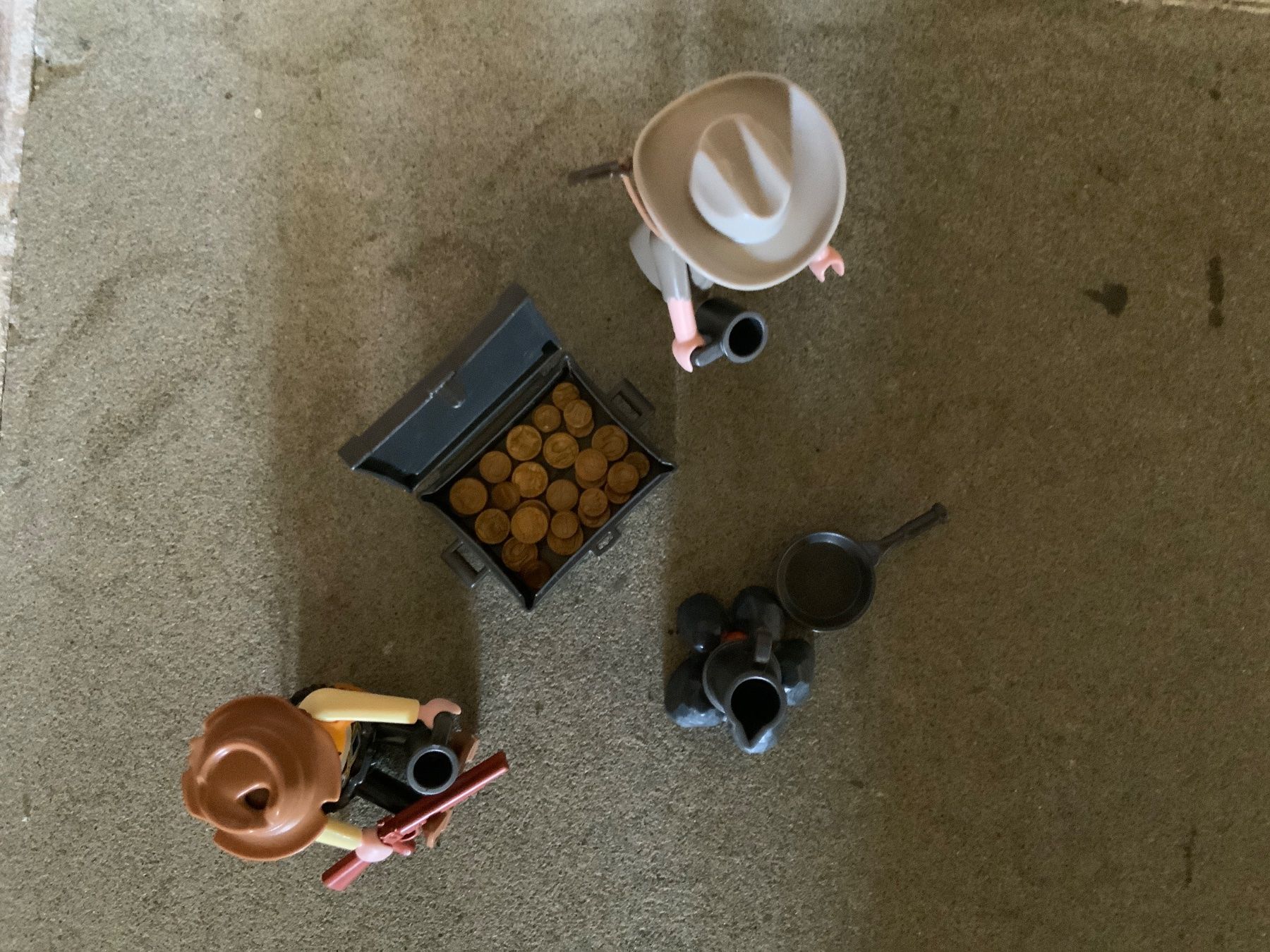 Playmobil Giocattoli: Playmobil Banditen Versteck – Usato da Burgdorf venduto da rainerw07 1