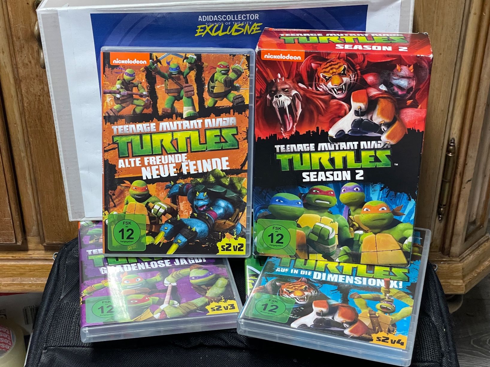 Tutti i DVDs: Ninja Turtles Teenage Mutant – Usato da Muri b. Bern venduto da AdidasCollector 7