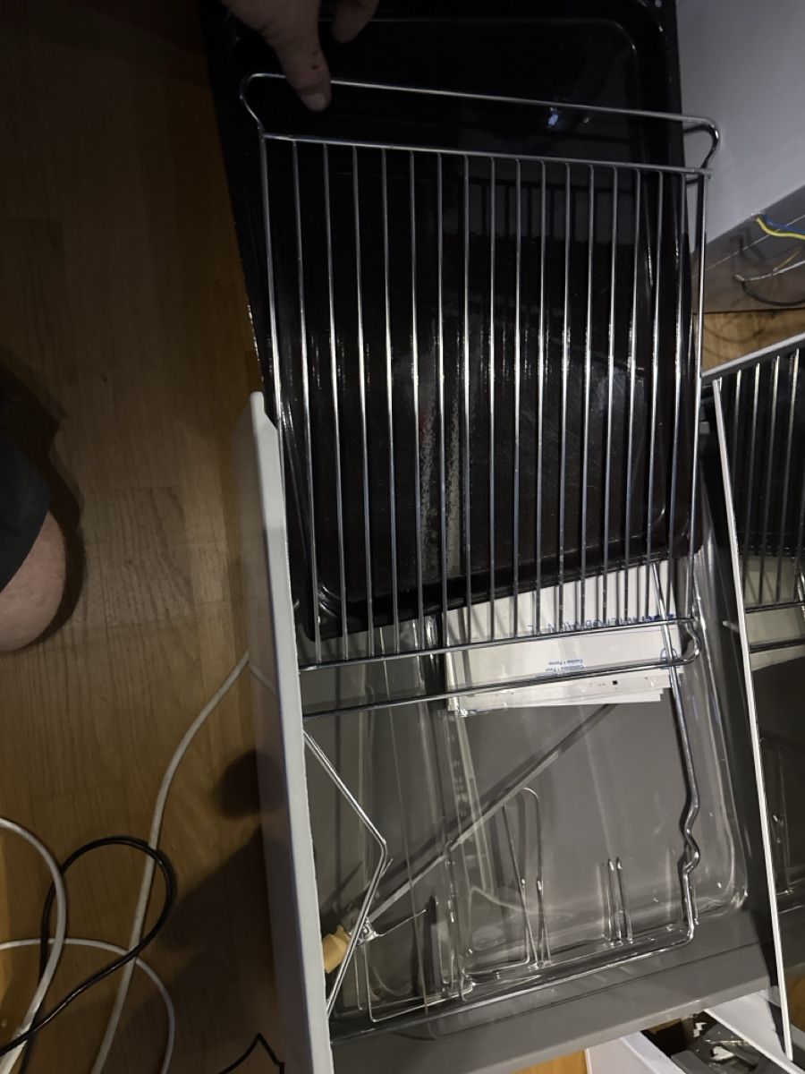 V-Zug Forni: Backofen Microbraun sl – Usato da Dietikon venduto da Frople 1