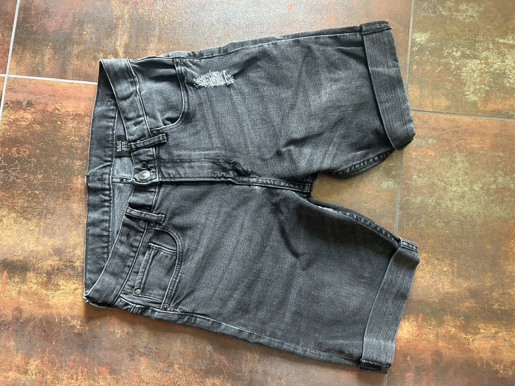 H&M Hosen: cooleJeansshorts von H&M – Gebraucht aus Abtwil SG von Elocin0815