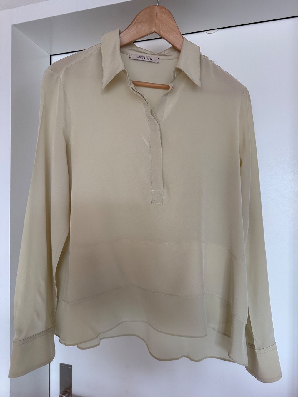 Dorothee Schumacher Blusen: Seidenbluse Damenbluse Dorothe Schumacher, M – Gebraucht aus Buchs SG von Laurenzia2