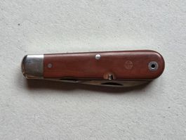 Couteau militaire Victorinox avec poinçon militaire