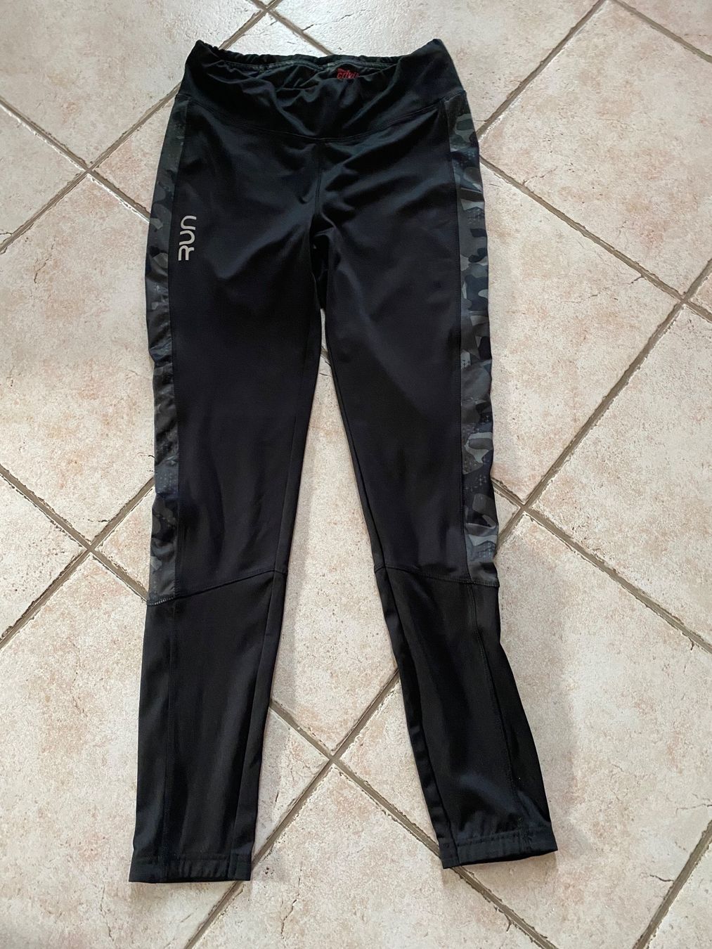Leggings: Crivit legging taille M Run – Usato da Blonay venduto da Ollorvi