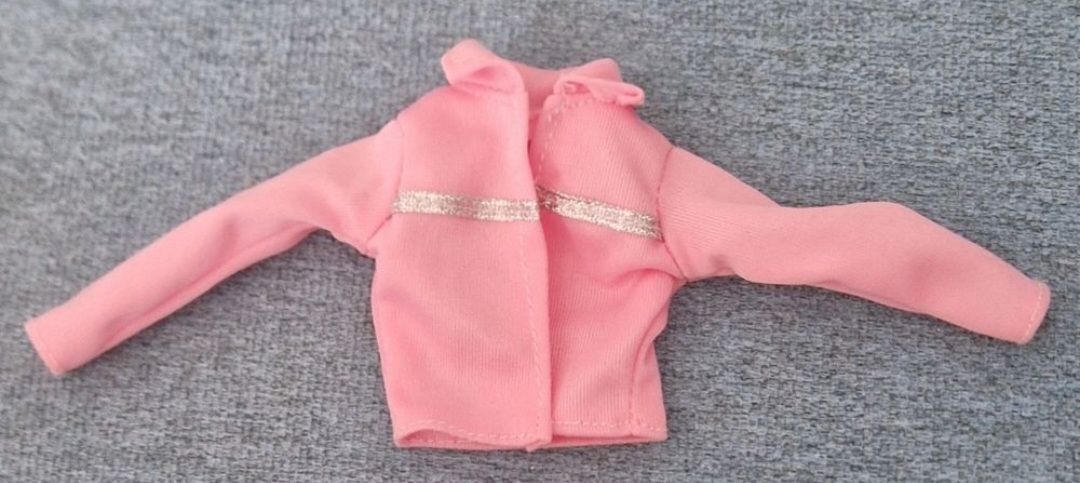 Bambole: Haut pour Barbie – Usato da Couvet venduto da Pioune