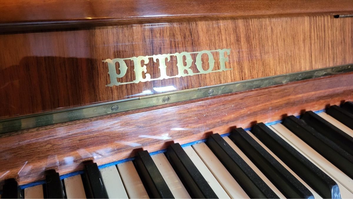 Musikinstrumente: Klavier Petrof – Gebraucht aus Düdingen von jur_7l9m 1