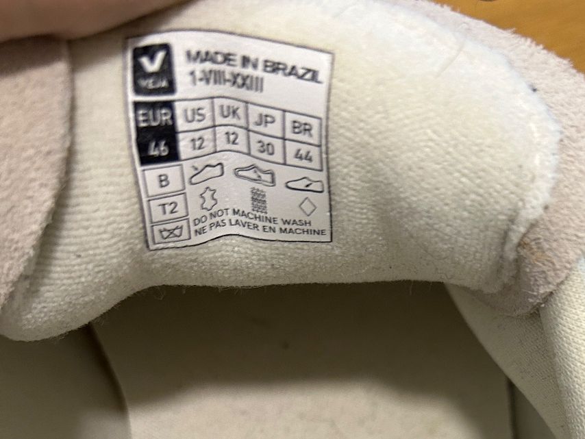 Veja Scarpe da uomo: Gut erhaltene Veja Sneaker, beige, Grösse 46 – Usato da Solothurn venduto da dre_sw9v 3