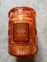 Candela profumata Voluspa spiced pumpking latte