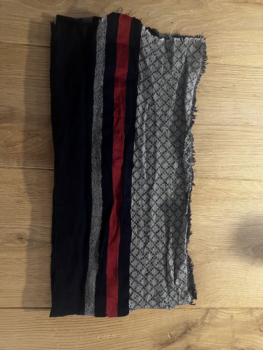 Gucci Foulard & Sciarpe: Gucci Schal – Usato da Ebikon venduto da her_82yr