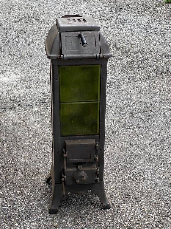 Altri mobili d'antiquariato: Kachelofen antik – Usato da Cazis venduto da arinba