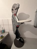 Kellner Figur mit Serviertablett Stehtisch Dekoration 50cm