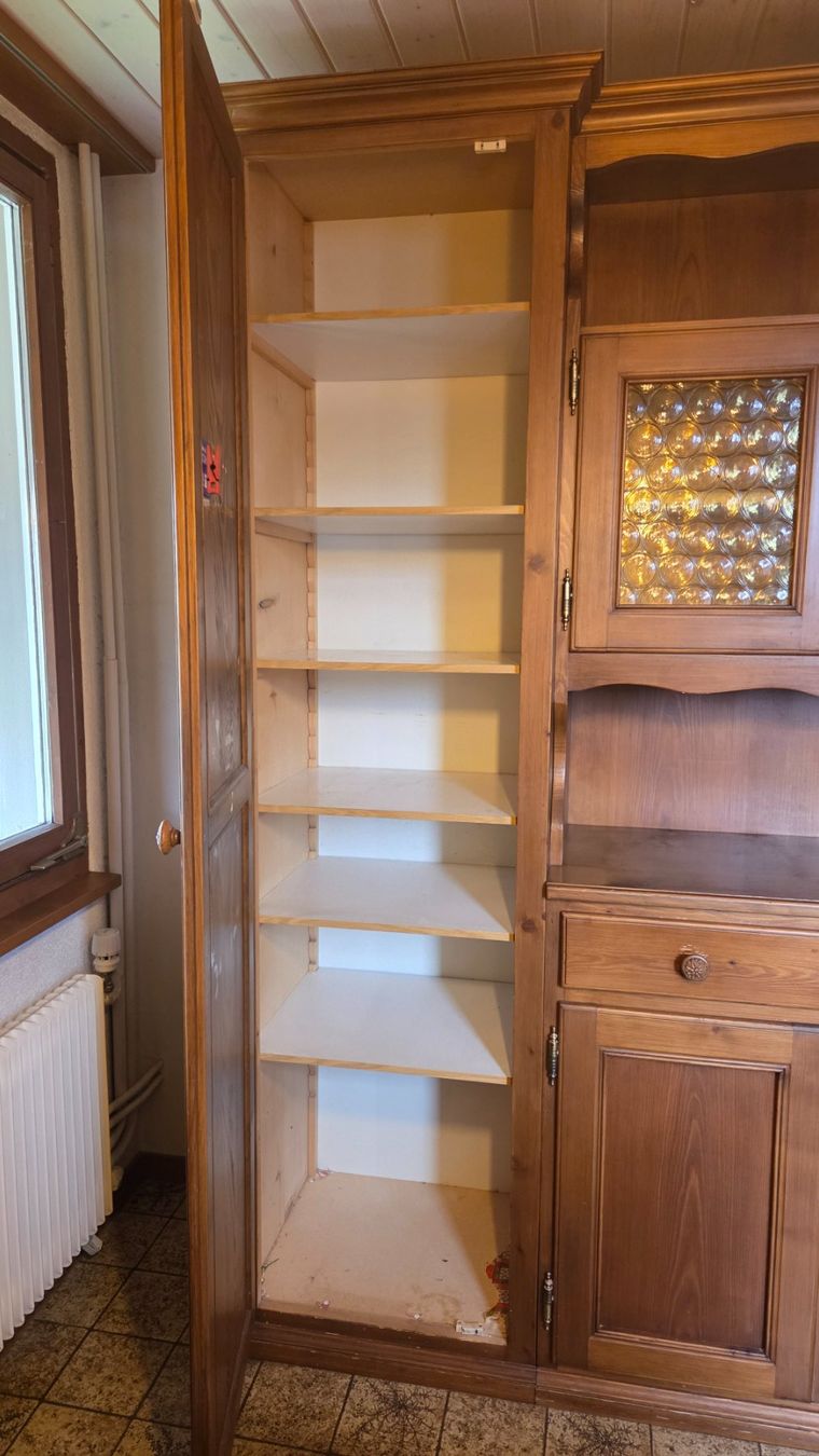 Credenze: Holzbuffet /-Schrank – Usato da Worb venduto da Soan67 1