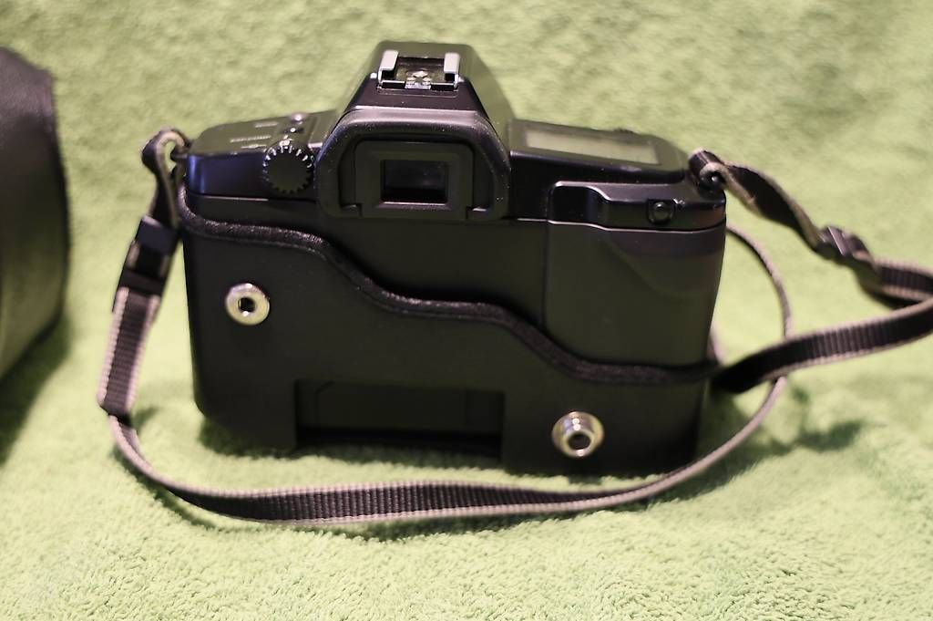 Canon Kamera: Canon EOS 650 Kamera + Tasche + Anleitung – Gebraucht aus Port von ferrari93 2