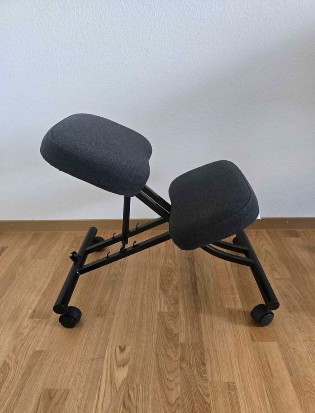 Ikea Stühle: Kniestuhl – Gebraucht aus Oberengstringen von Criskiami 1