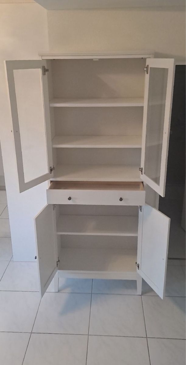 Vetrine: Ikea IDANÄS Vitrine – Usato da Diessenhofen venduto da Ibrahim_dndr 2