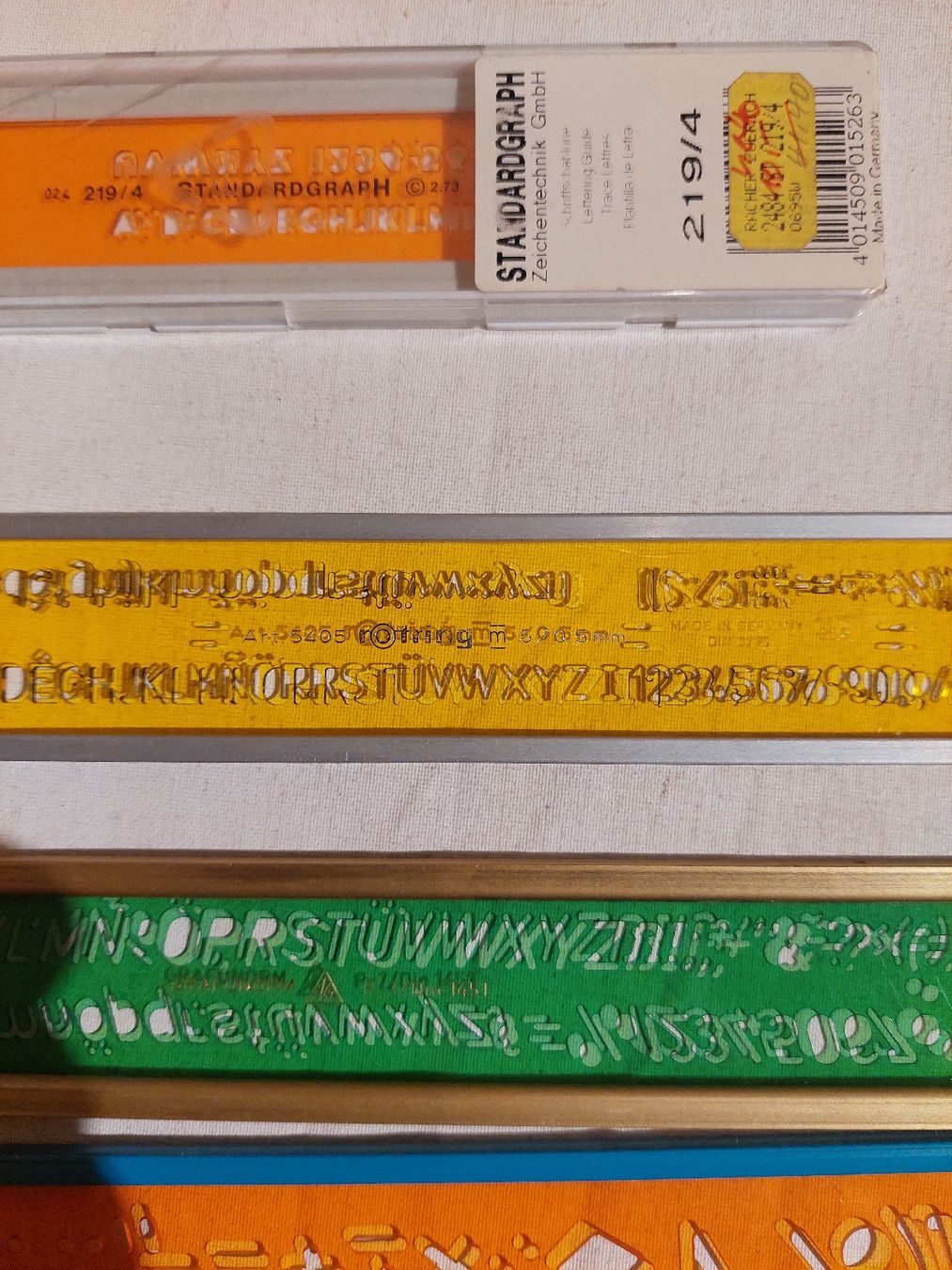 Rotring Sciablone: 10 Schablonen – Usato da Zürich venduto da Cortin