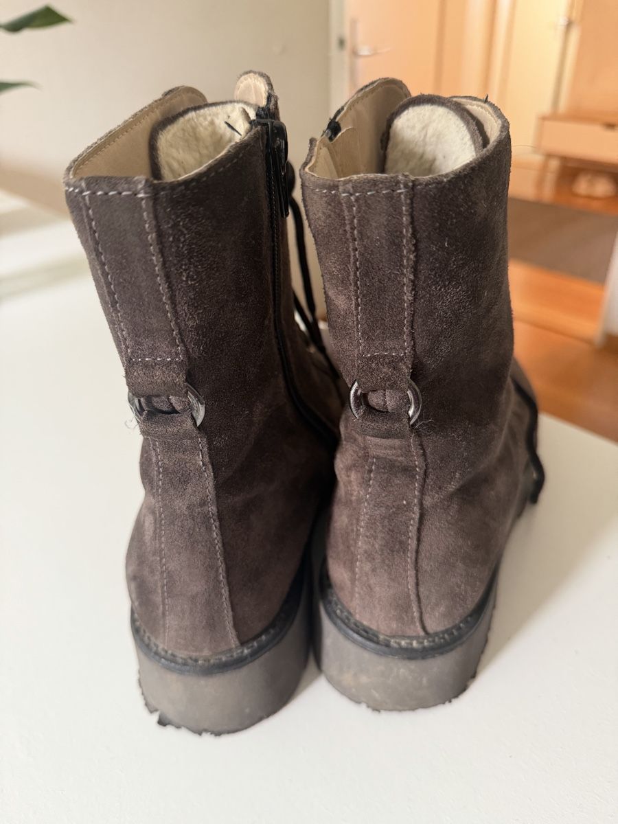 Dosenbach Damenschuhe: Wildleder Stiefel Dosenbach Grösse 39. – Gebraucht aus Adliswil von StephanieAnnina 1