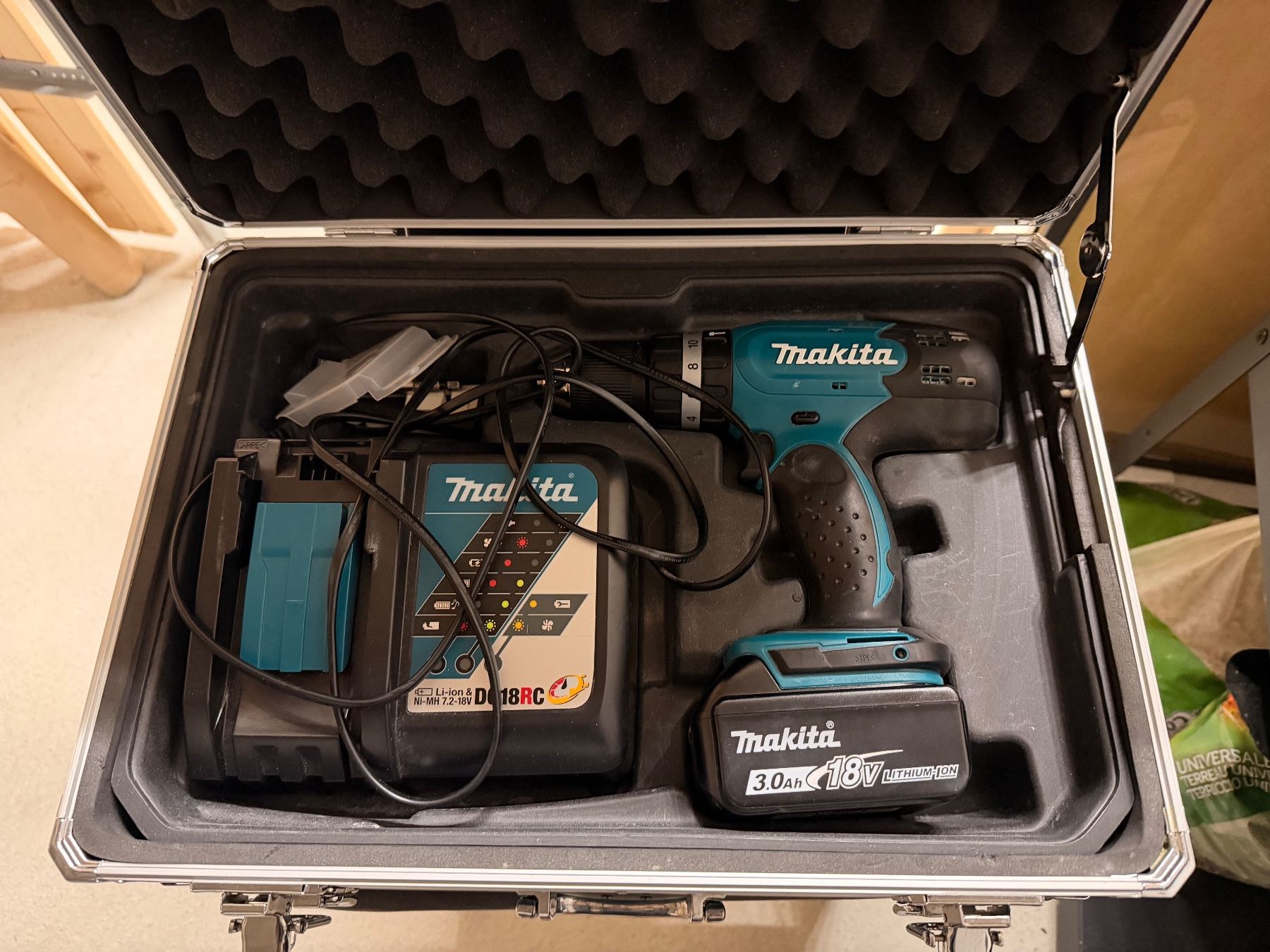 Makita Tutti gli attrezzi: Makita – Usato da Kloten venduto da and_t252