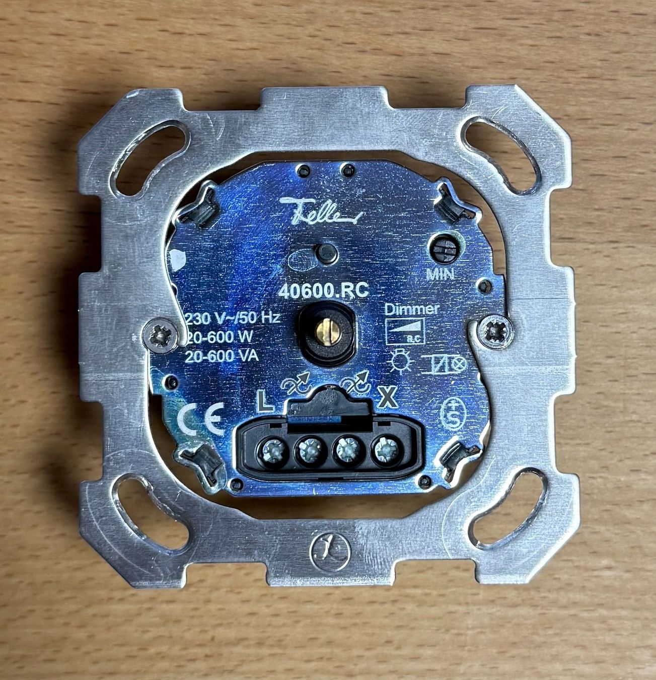 Feller Interruttori: Feller Dimmer 40600.RC – Usato da Würenlos venduto da TASK-NEON 1