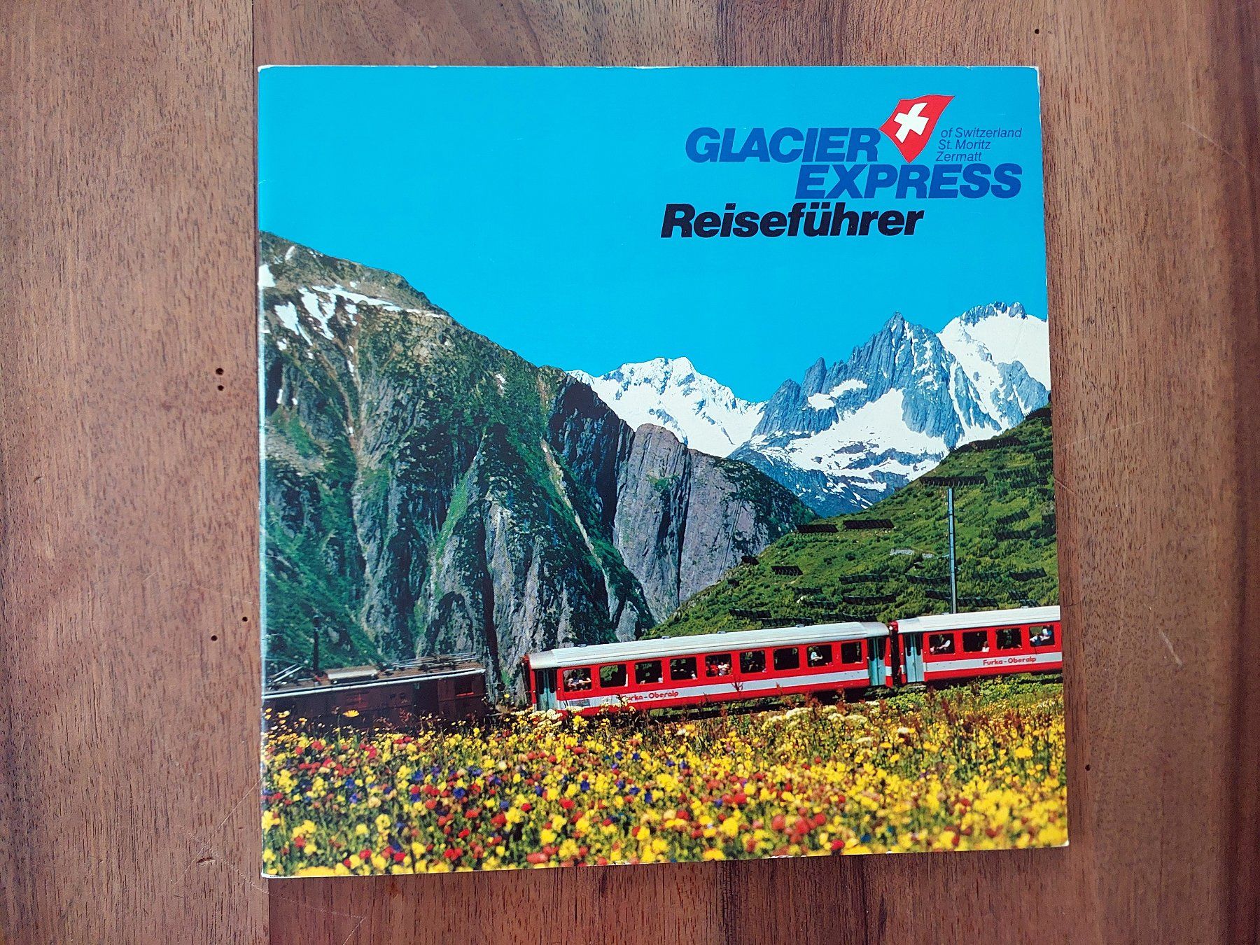 Zeitschriften & Magazine: Glacier Express - Ein Reiseführer – Gebraucht aus Schönenwerd von Steidi