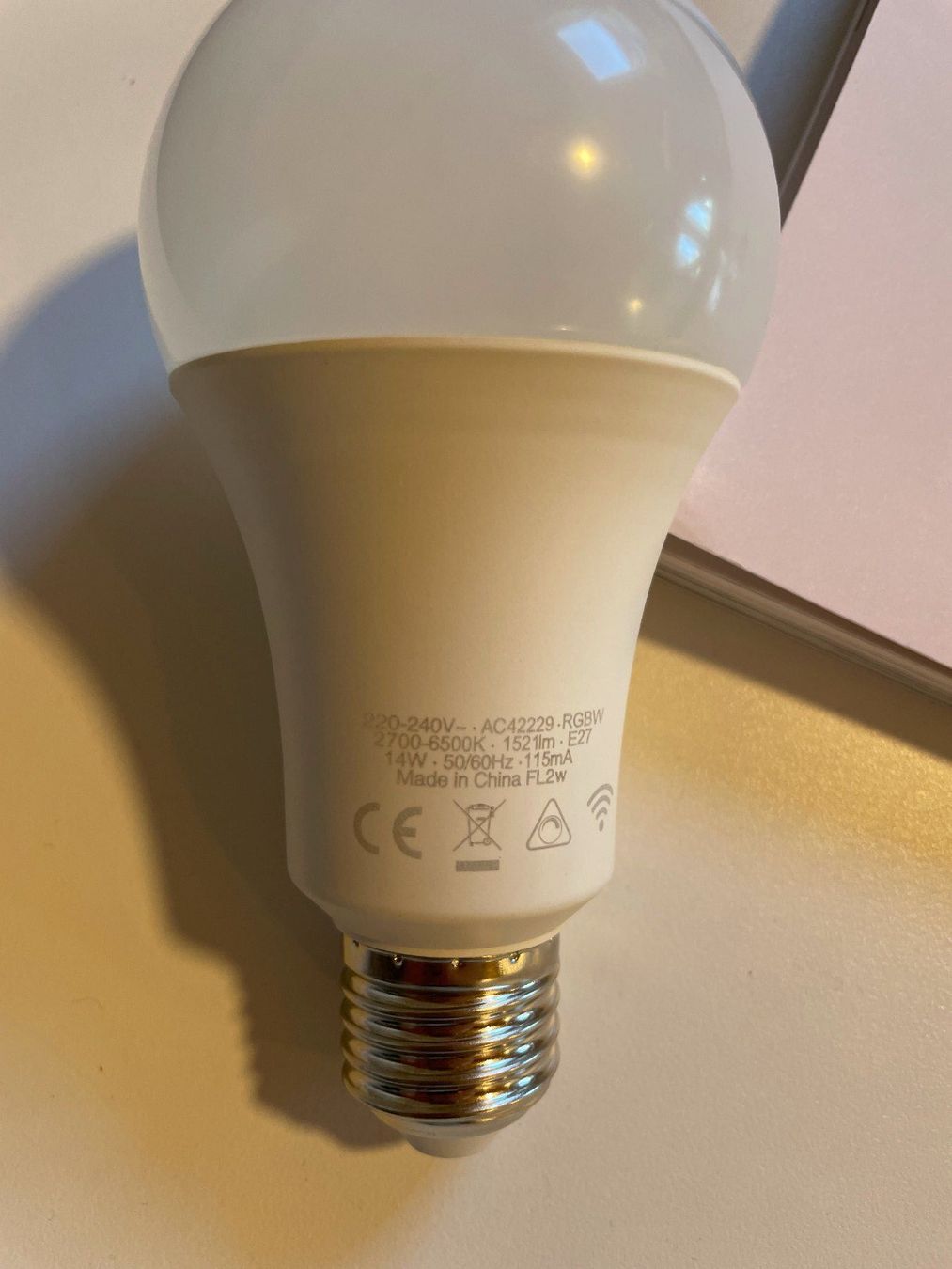 Smart Lampade: LEDVANCE Lampe E27 RGBW 2700-6500K neu – Usato da Affeltrangen venduto da Mowgli_123 1