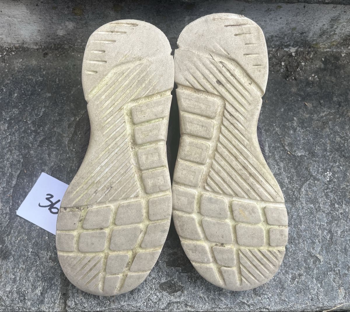 Skechers Scarpe per ragazze: Skechers Sneaker Air-Cooled, Grösse 36 – Usato da Jonschwil venduto da Theswissmiss 2