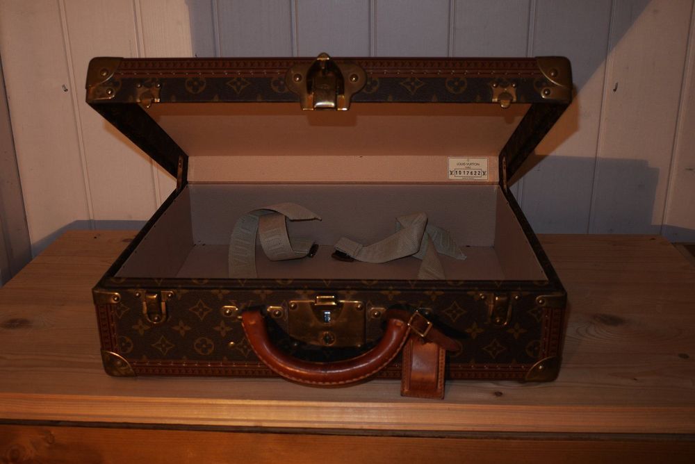 Valise Louis Vuitton Cotteville 45 d'occasion, parfait état, clef  d'origine