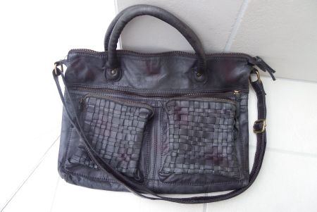 Unisex Tasche Marke VARESE in Schwarz
