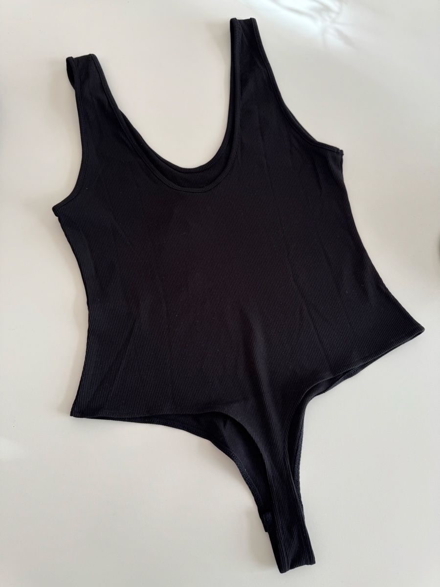 H&M Top: Neuer GERIPPTER TANGABODY H&M – Nuovo e nell'imballaggio originale da Solothurn venduto da Vintage87 3