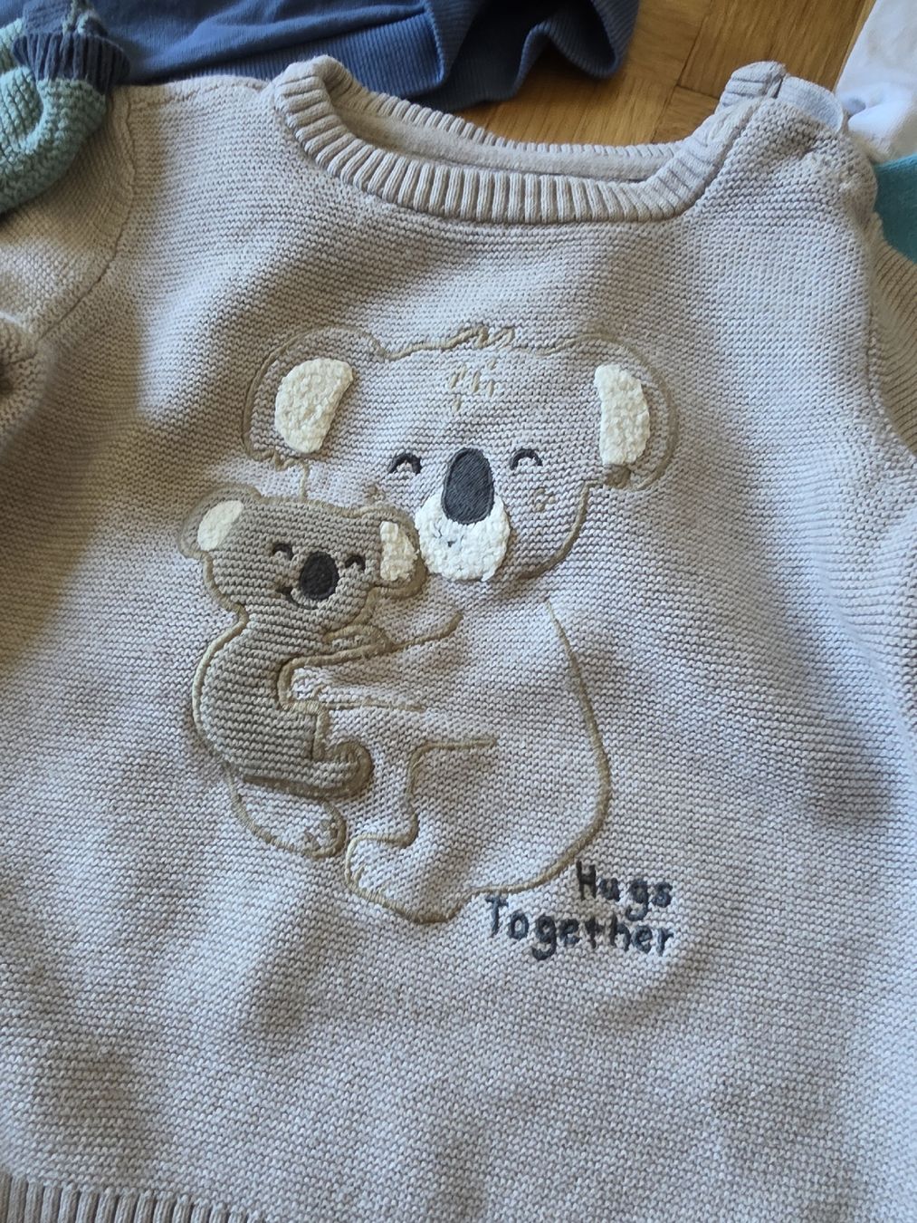 Kleiderpakete & -sets: Süsses Baby Jungen Pullover Paket gr 80  – Gebraucht aus Schlieren von pas_vy2f 2