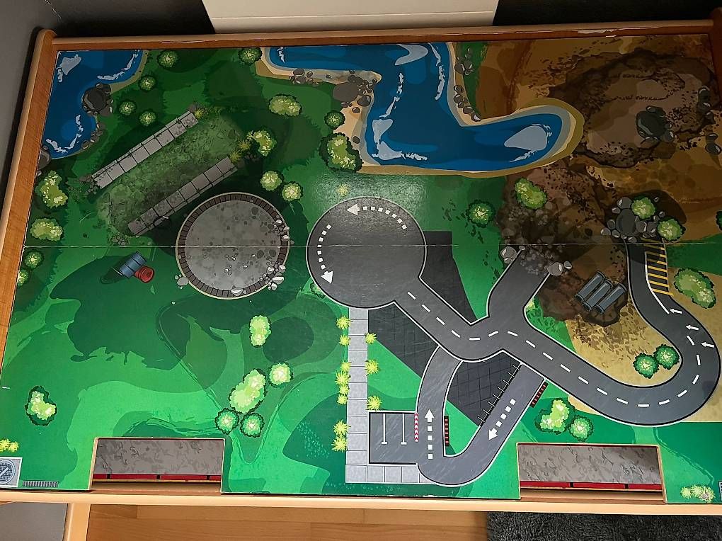 Jouets: Brio Bahn Spieltisch – D'occasion à Thalwil par Jarondy 1