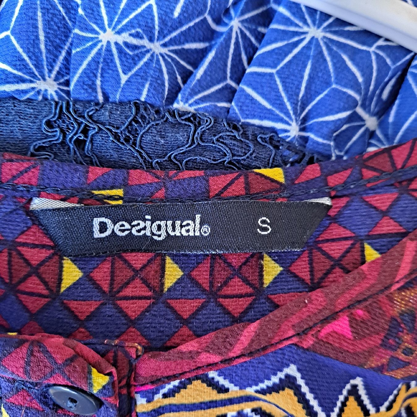 Desigual Camicette: Desigual Bluse Gr. S – Usato da Liestal venduto da Mas-Y-Mas 1