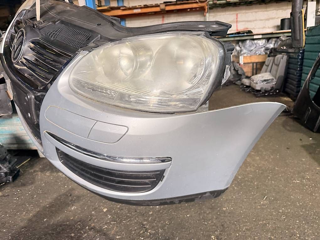 Tutti pezzi di ricambio auto: VW Golf 5 & Jetta Frontteile  – Usato da Udligenswil venduto da Sch2s 1