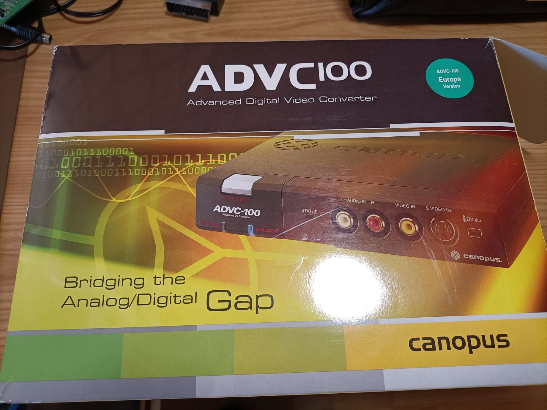 Convertitori: Canopus ADVC-100 Analog / Digital Video Converter Set – Usato da Schöftland venduto da Snacketti7 5