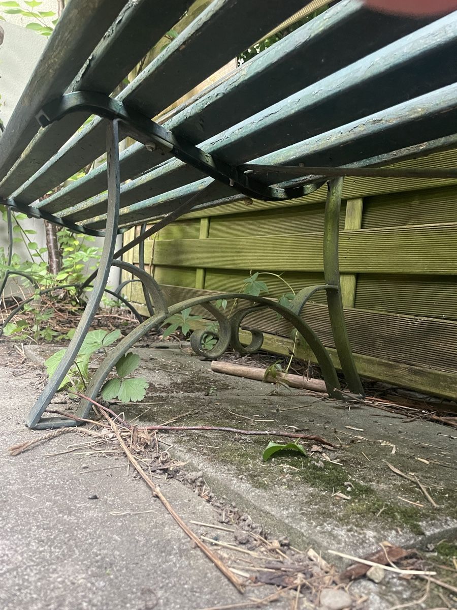 Panchine: Gartenbank mit Gusseisenfüssen – Usato da Zürich venduto da upton1971 2