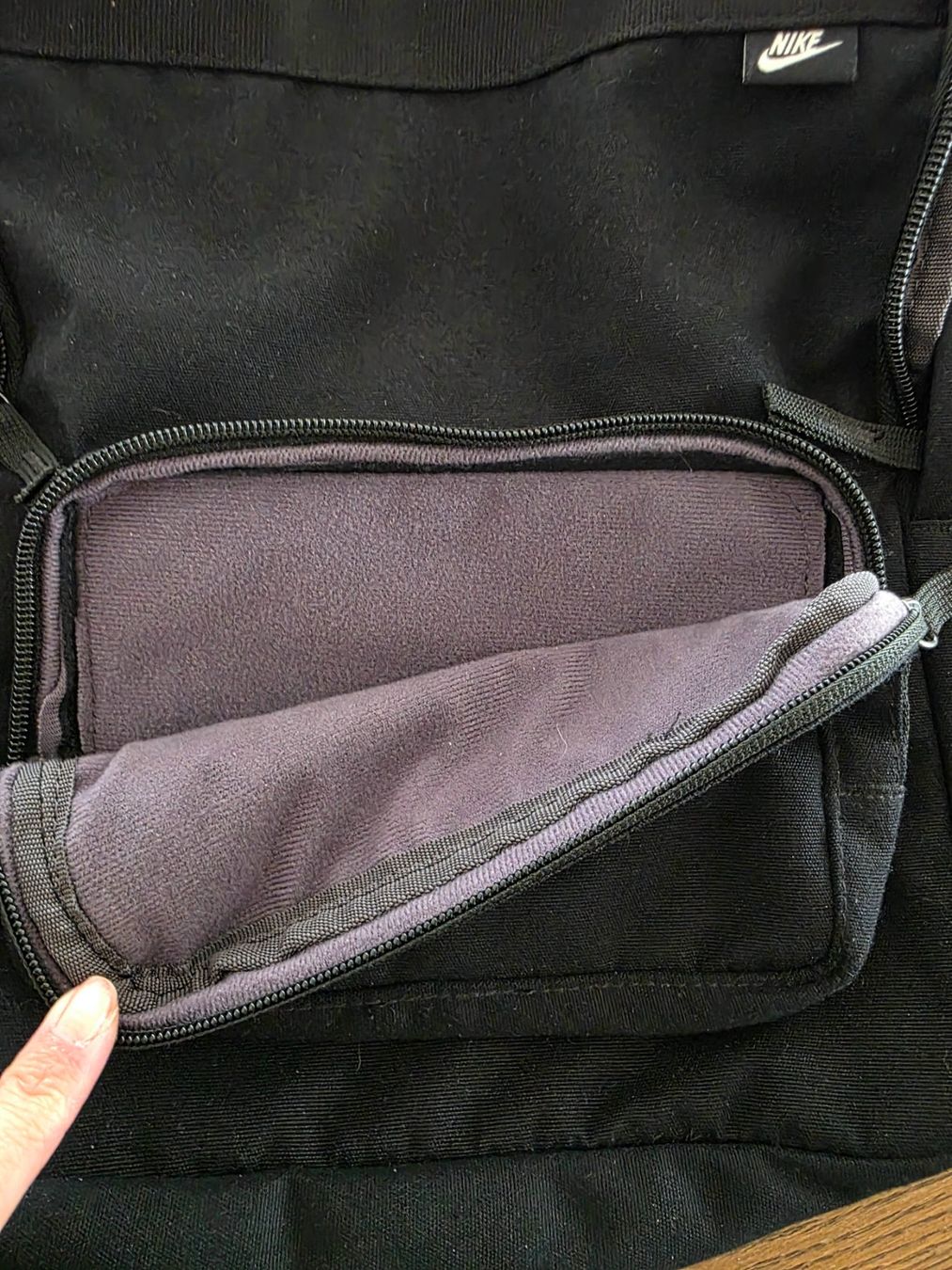 Nike Zaini: Rucksack Nike schwarz – Usato da Münsingen venduto da Penelopee 6