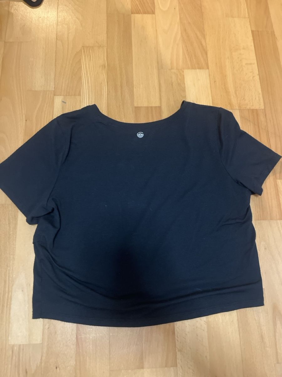 Hollister T-shirt: Gilly Hicks Shirt – Usato da Bülach venduto da SharonP01 1
