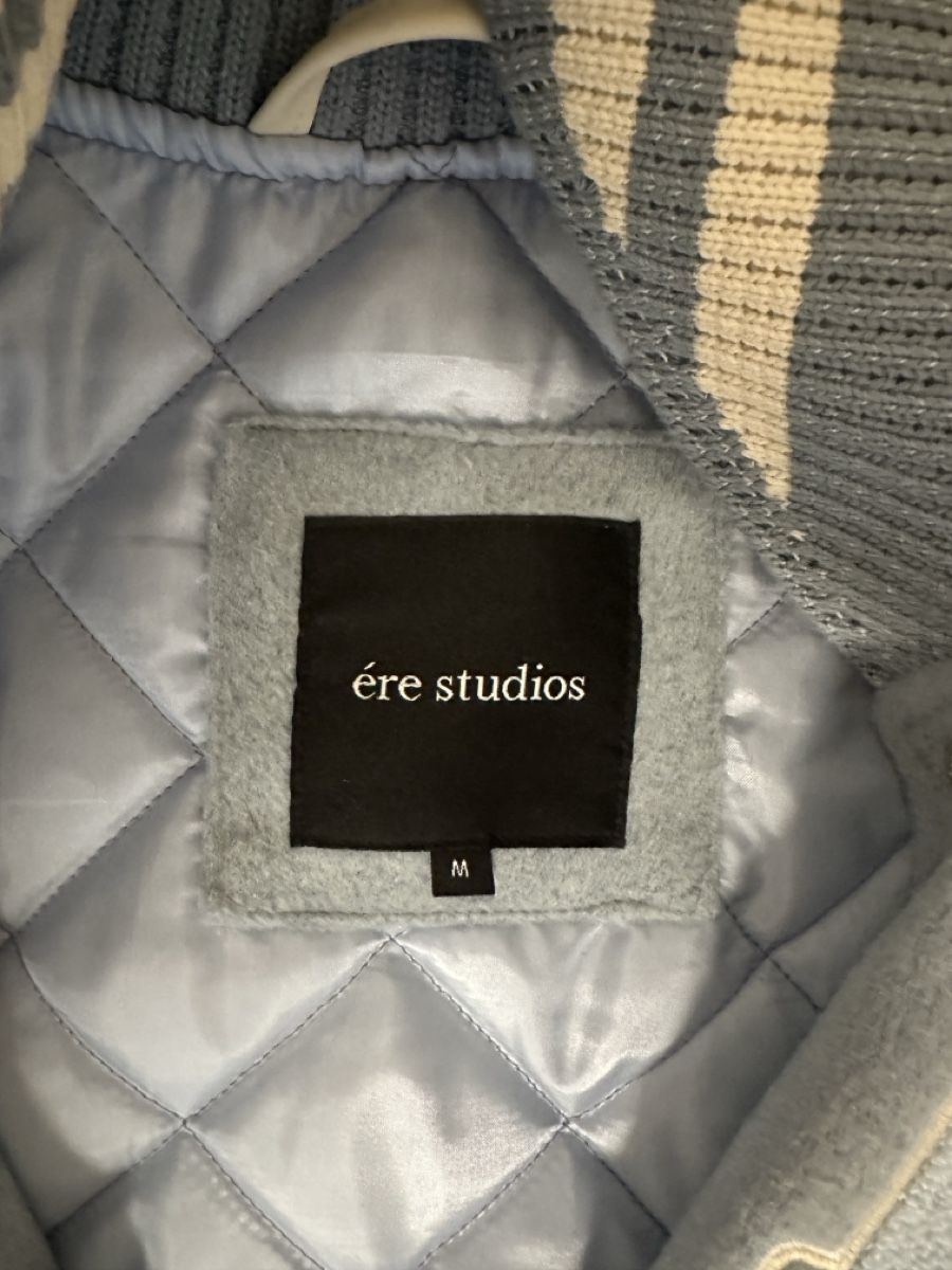 Giacche: ére studios - College Jacke Baby Blue - Gr. M – Nuovo (secondo la descrizione) da Uster venduto da jul_5dvx 4