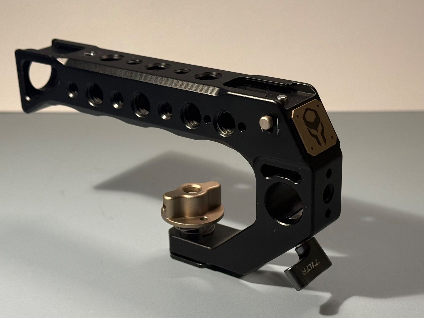 Autres accessoires: Tilta Lightweight Quick Release Top Handle – D'occasion à Solothurn par omtara