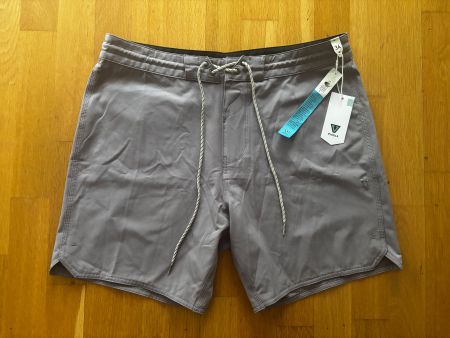 VISSLA Boardshorts/Badehose - Gr. 34 (Large) - Fabrikneu!