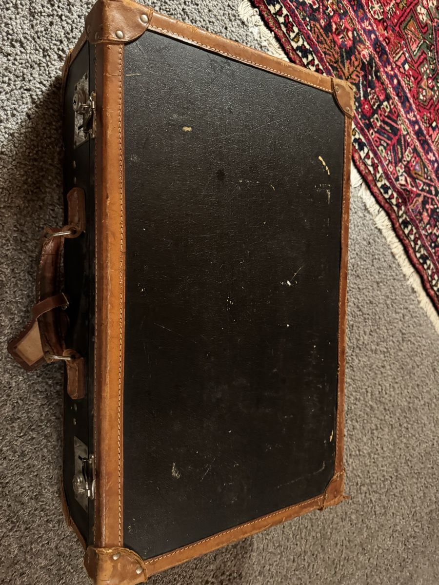 Valigie: Vintage Koffer, ideal als Deko oder Theater-Requisite – Usato da Le Sentier venduto da flo_dcg6 4