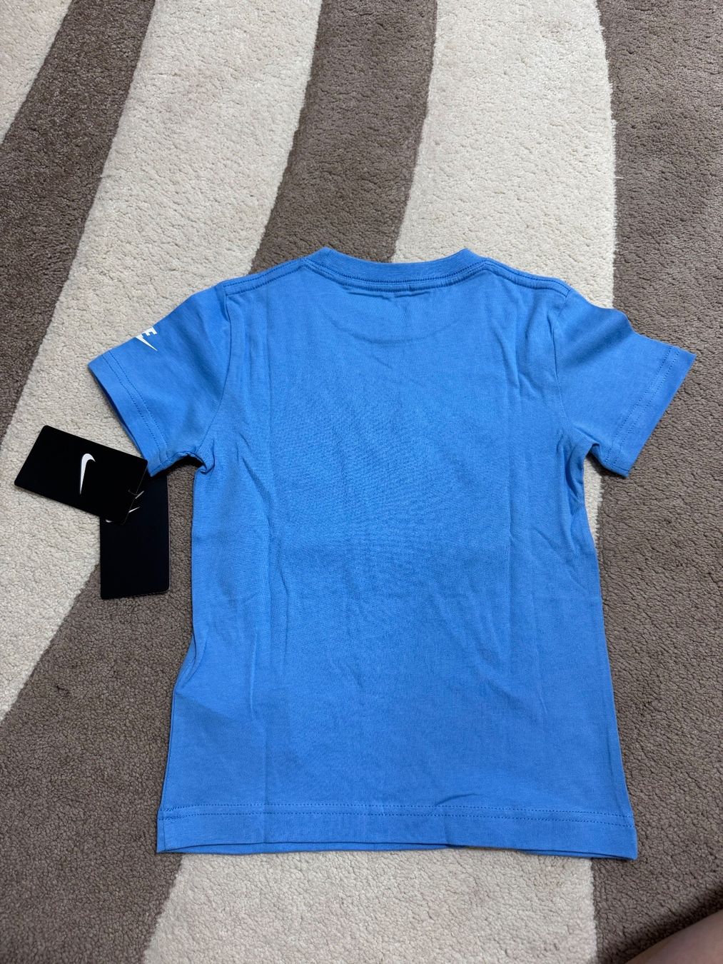 Nike Camicie, T-shirt & Polo: T-SHIRT NIKE – Nuovo e nell'imballaggio originale da Zürich venduto da Mina_09 1