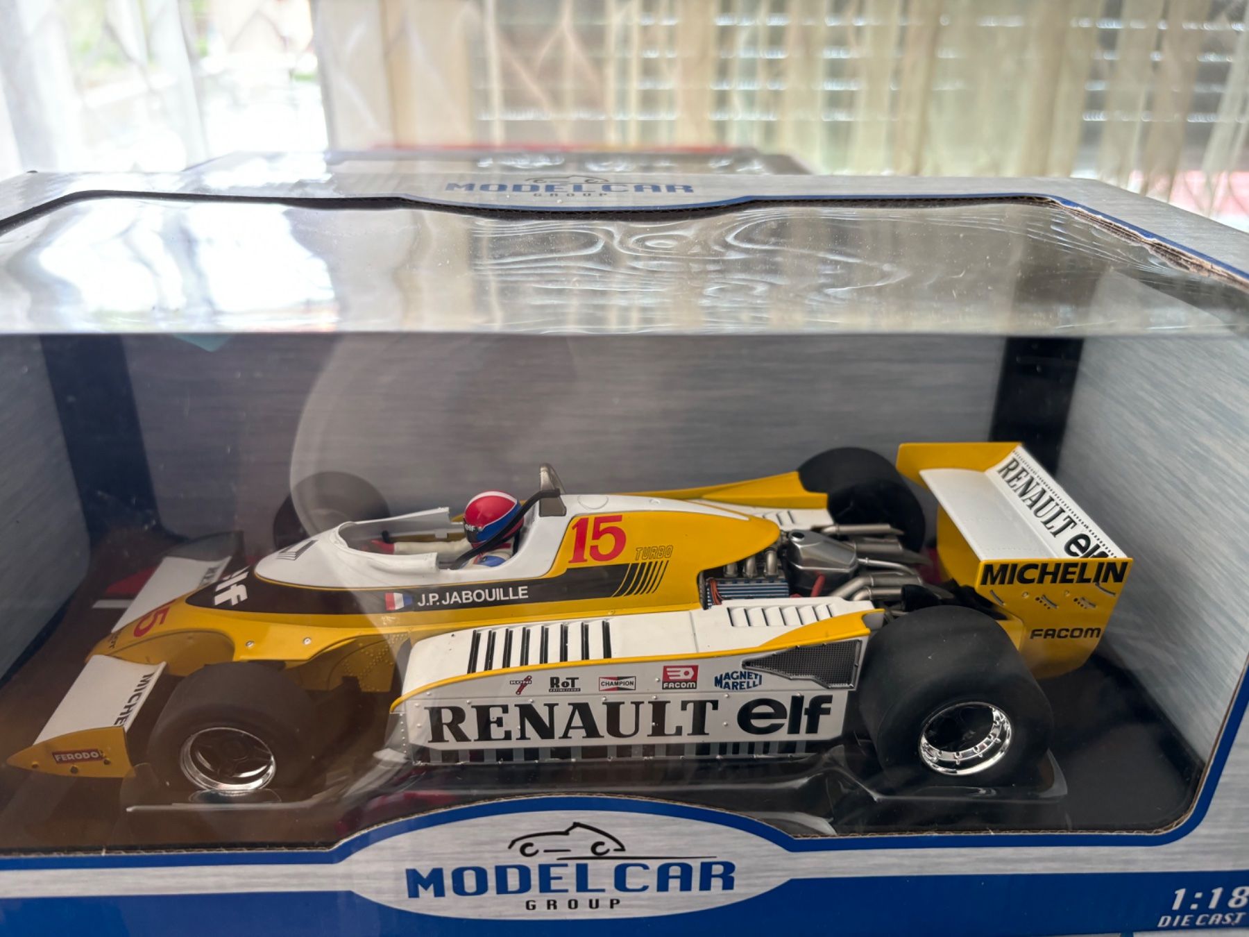 Renault Modellautos: Neuer Renault 1:18/ von MCG – Neu und originalverpackt aus Opfikon von Cycomyco 4
