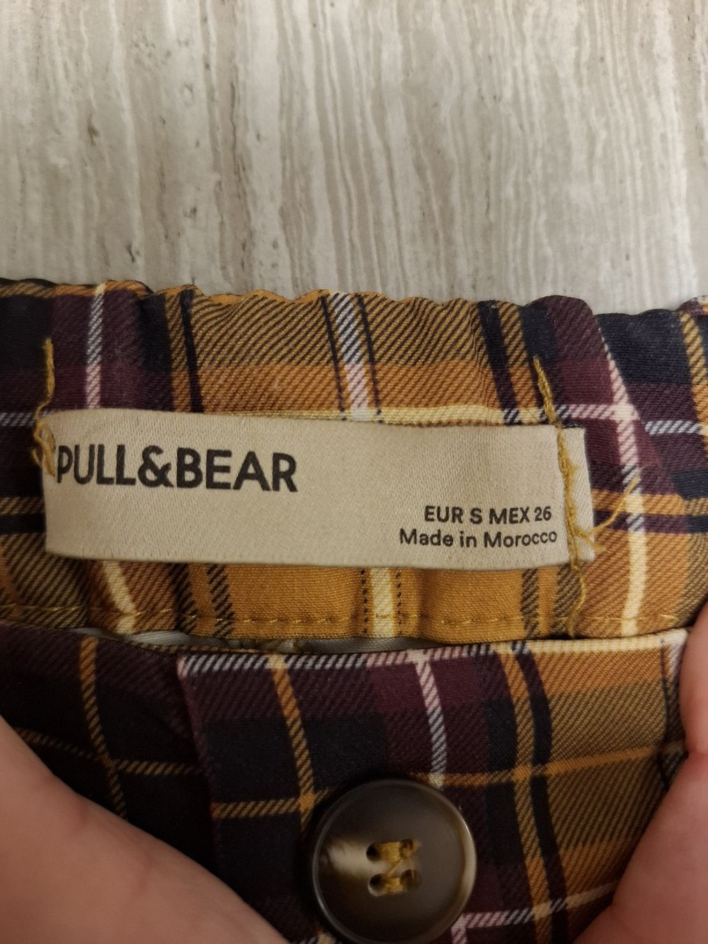 Pantaloni: pantalon à carreaux jaune taille S – Usato da Ecublens FR venduto da ame_y8tq 3