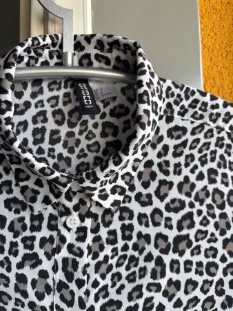 Bluse Grösse 34, Top Zustand, wie NEU