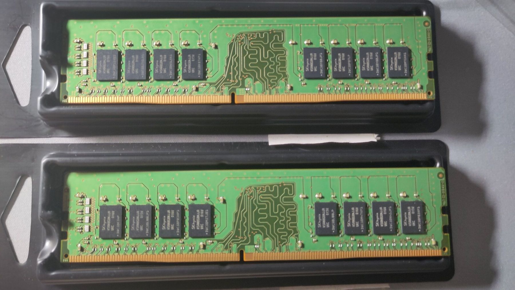 Memory / RAM: 2 X 16GB 2RX8 PC4-266V-UB1-11 – Gebraucht aus Genève von Cis68 1