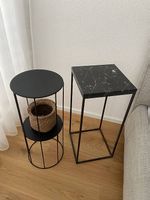 2 stylische Nachttische